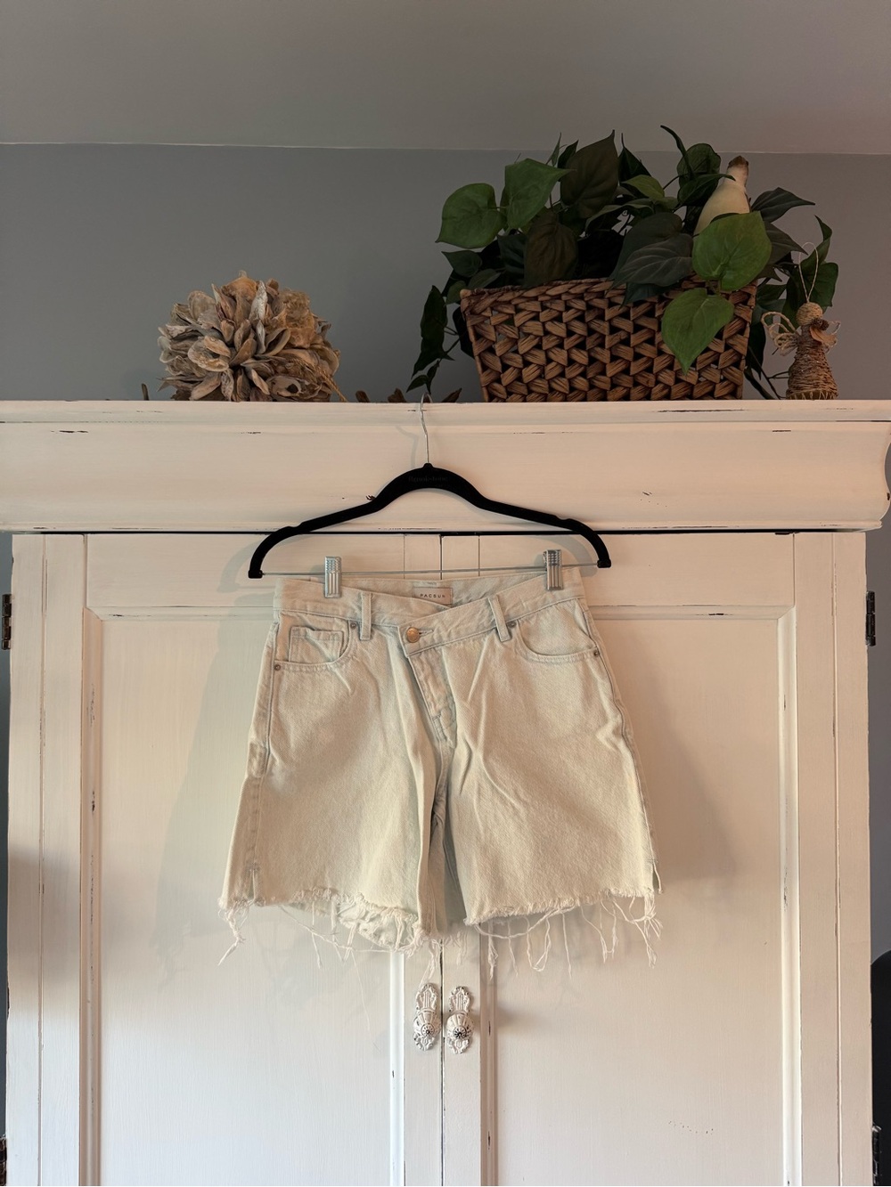 WOMEN'S PACSUN CUTOFF HIGH-RISE DENIM SHORTS